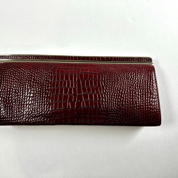 Ann Taylor Croc-Embossed Leather Clutch Bag | Burgundy | 10"x2"x4" | Pre-Owned - Picture 8 of 9